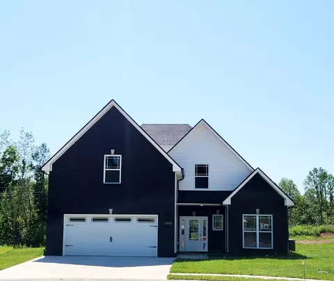 636 Creighton Cir, Clarksville, TN 37043