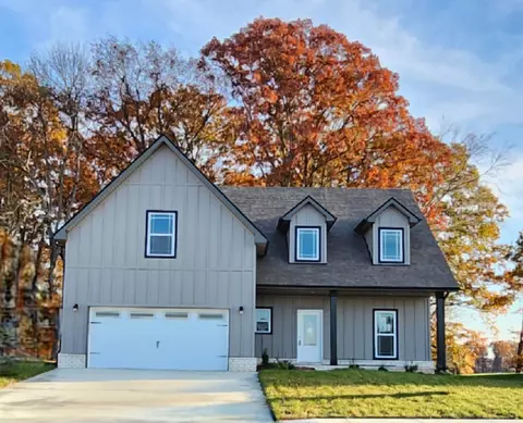 946 Alton Dr, Clarksville, TN 37043