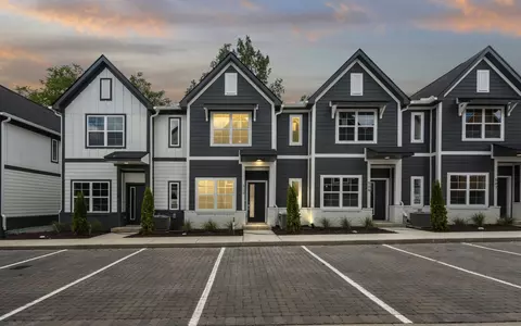 700 N Dupont Ave #509, Madison, TN 37115