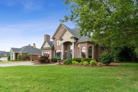 514 Five Oaks Blvd, Lebanon, TN 37087