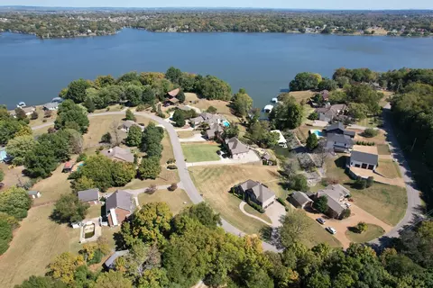 345 Lakeview Cir, Mount Juliet, TN 37122