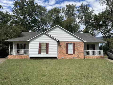 1005 N Lakeshore Dr, Murfreesboro, TN 37130