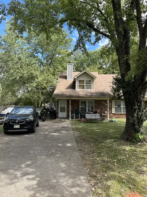 1027 N Lakeshore Dr, Murfreesboro, TN 37130