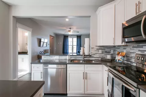 730 Old Hickory Blvd #216, Nashville, TN 37209
