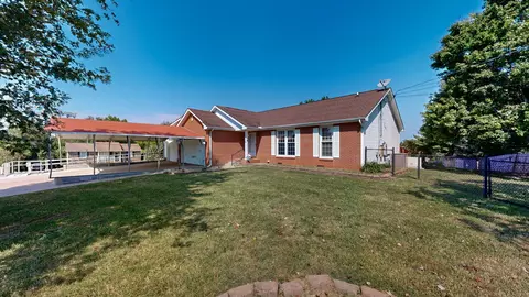 2014 Windroe Dr, Clarksville, TN 37042
