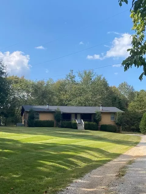 2494 Fairview Blvd, Fairview, TN 37062
