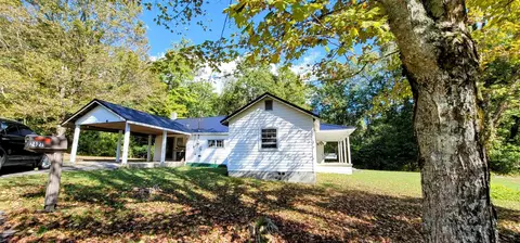 2427 College St, Spencer, TN 38585