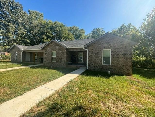 1014 Smith Ave, Lawrenceburg, TN 38464