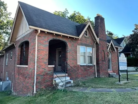 112 College St, Mcminnville, TN 37110