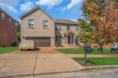 102 Judson Dr, Hendersonville, TN 37075