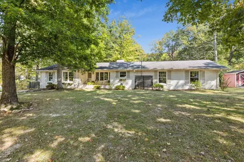 212 Hillcrest Dr, Ashland City, TN 37015