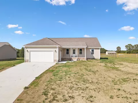 484 Northpoint Dr, Summertown, TN 38483