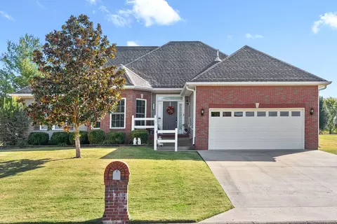 1146 Thornberry Dr, Clarksville, TN 37043