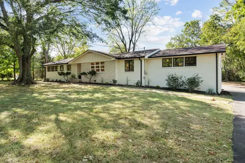 3009 Knobview Dr, Nashville, TN 37214