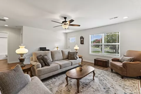 121 Dogwood Ct, Shelbyville, TN 37160