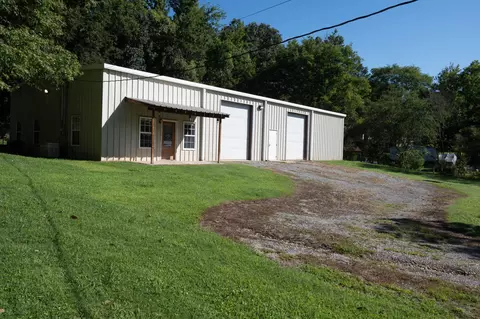 913 Freeman Ave, Bridgeport, AL 35740