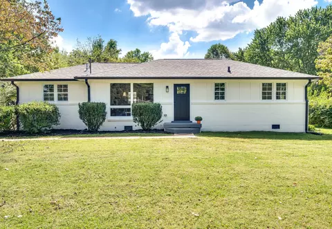 1113 Tuckahoe Dr, Nashville, TN 37207