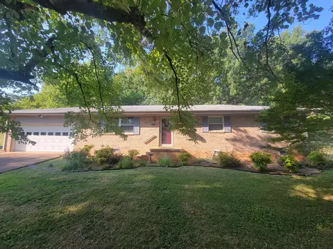 5915 Hillcrest Dr, Harrison, TN 37341