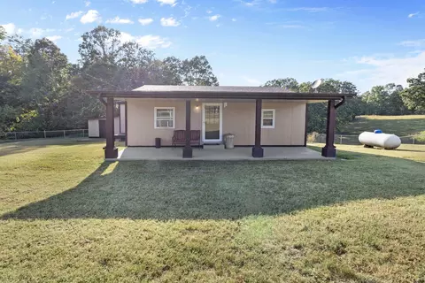 890 Wells Rd, Dickson, TN 37055
