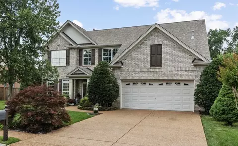 3023 Cairns Dr W, Mount Juliet, TN 37122
