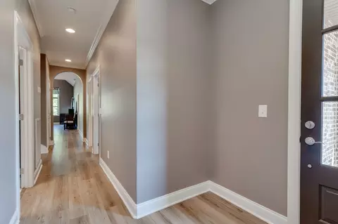 449 W Foxrun, Springfield, TN 37172 photo 5
