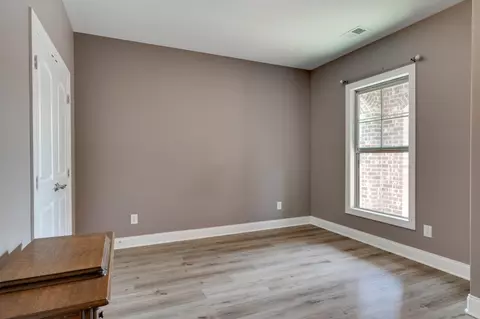 449 W Foxrun, Springfield, TN 37172 photo 16