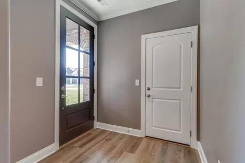 449 W Foxrun, Springfield, TN 37172 photo 4