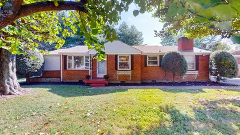 111 Donelsonwood Dr, Nashville, TN 37214
