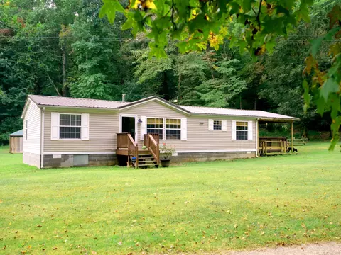 7069 Whites Hollow Rd, Nunnelly, TN 37137
