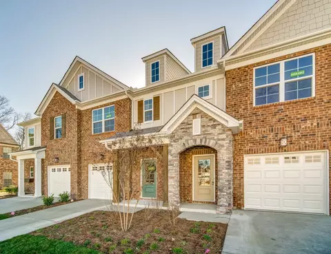 143 Dameron Dr, Hendersonville, TN 37075
