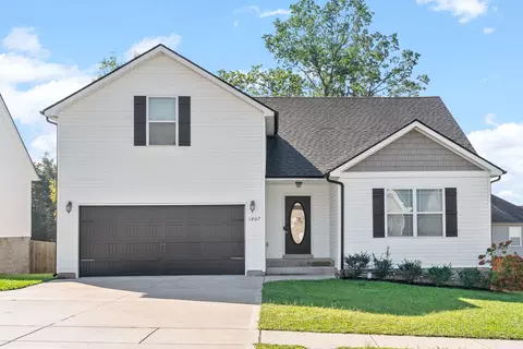 1807 Rains Rd, Clarksville, TN 37042