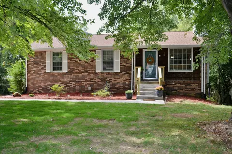 255 N Wessington Pl, Hendersonville, TN 37075