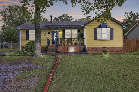 138 Fergus Rd, La Vergne, TN 37086
