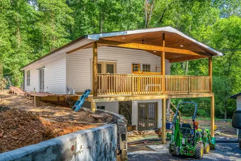 111 Little John Ln SE, Dalton, GA 30721