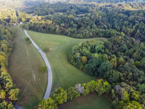 1402 Tanyard Hill Rd, Lynchburg, TN 37352