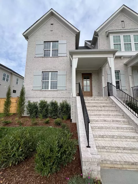 2103 Hollydale Aly, Franklin, TN 37064