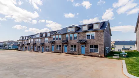 1000 Henry Place Blvd #407, Clarksville, TN 37042