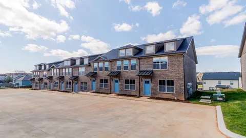 1000 Henry Place Blvd #408, Clarksville, TN 37042