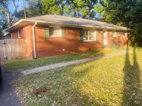1811 Fowler St, Murfreesboro, TN 37130