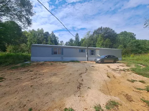 5476 Tinin Rd, Clifton, TN 38425