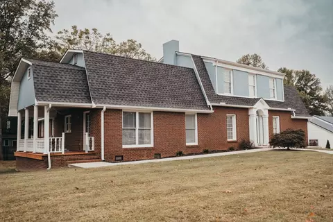 111 W End Ave, Mcminnville, TN 37110