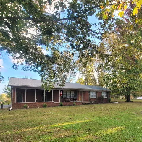 42 Highland Rd, Mcminnville, TN 37110