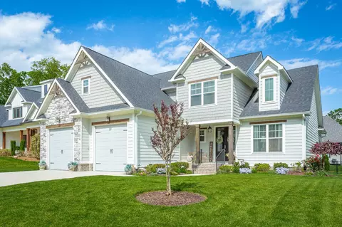9127 White Ash Dr, Ooltewah, TN 37363