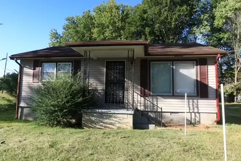 83 Mclin St, Humboldt, TN 38343