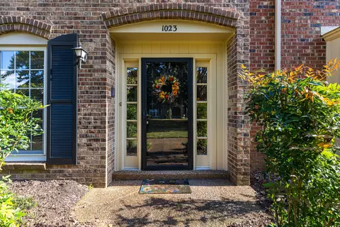 1023 Todd Preis Dr, Nashville, TN 37221