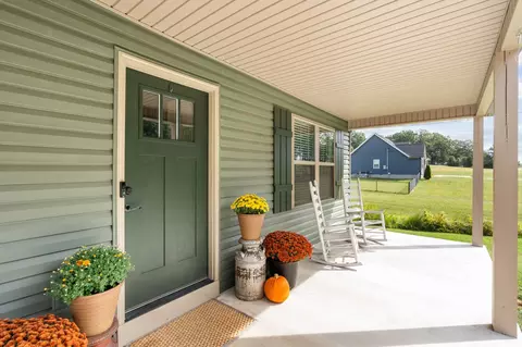 429 Pruett Rd, Dickson, TN 37055