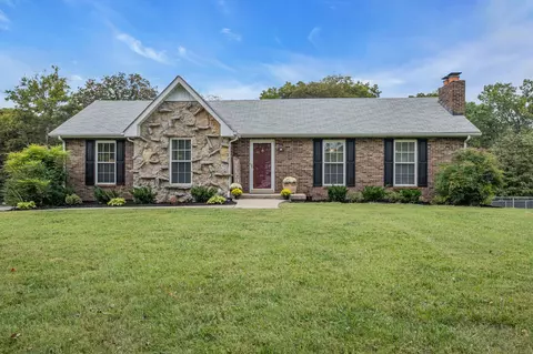 117 Oakland Dr, Gallatin, TN 37066