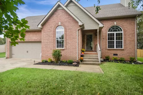 116 Calloway Ln, Hendersonville, TN 37075