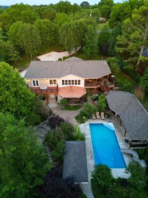 114 Elm Hill Cir, Hendersonville, TN 37075