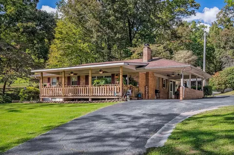 200 Woodland St, Livingston, TN 38570